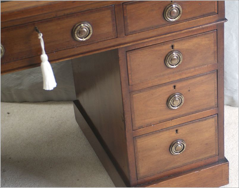 2073 Small Antique Inlaid Pedestal Desk (6)
